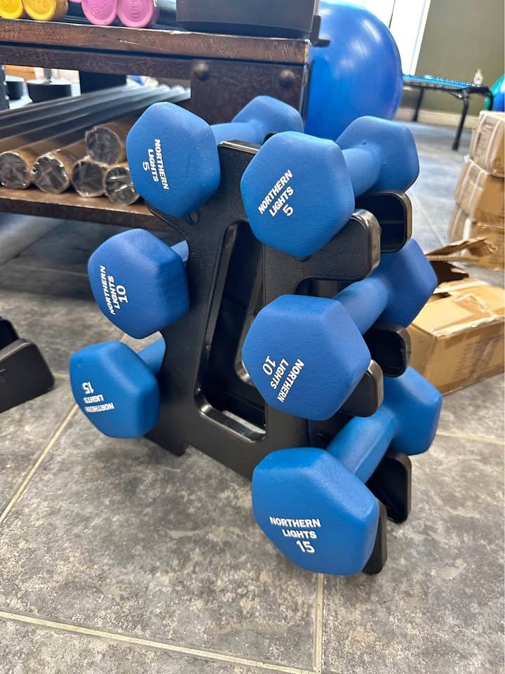 🏋️‍♂️ Brand New Dumbbell Set + Stand – $80 Total 🏋️‍♀️