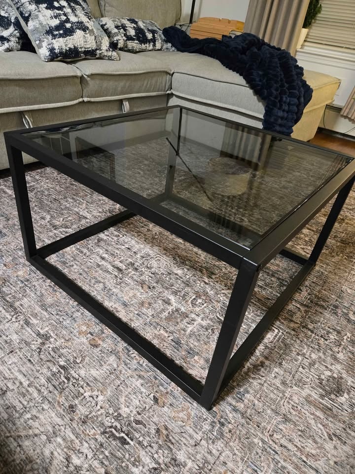 Square glass coffee table - photo 2