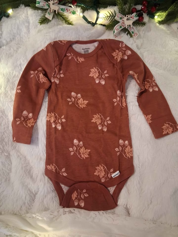 Gerber 6pk baby girl Onesies, body suits (6-9months) - photo 5