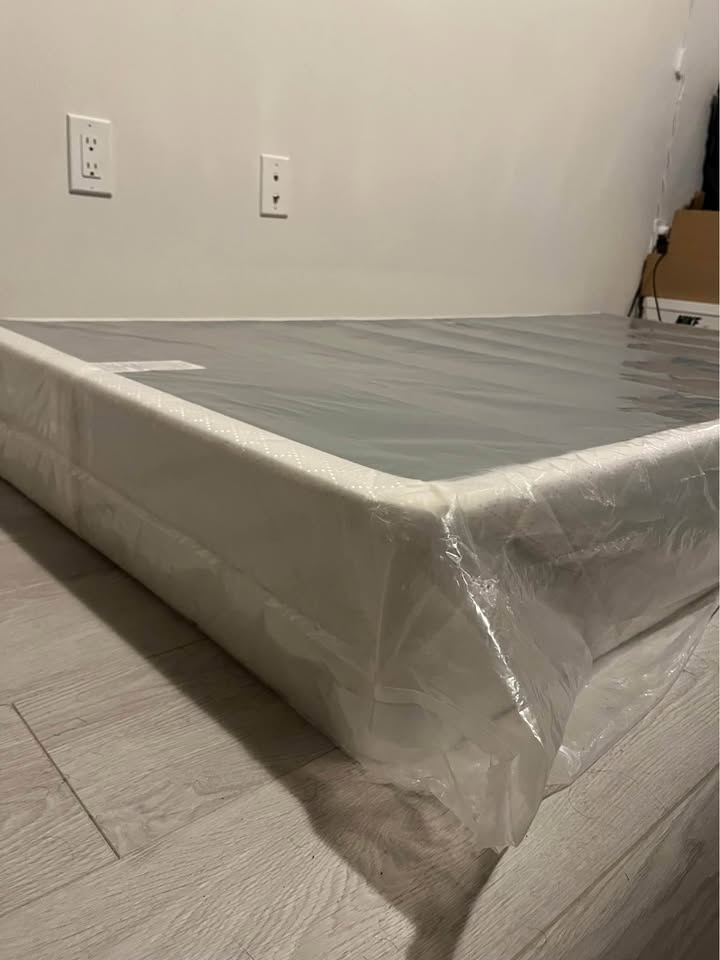 Like New Twin Box Spring / Bed Base - Still in Plastic (Bug Free - photo 4