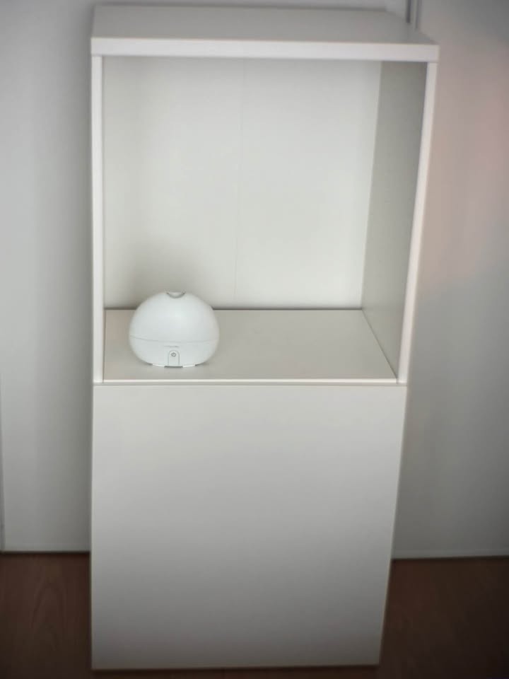 White Cupboard/Shelf Unit with Door $44 - photo 2