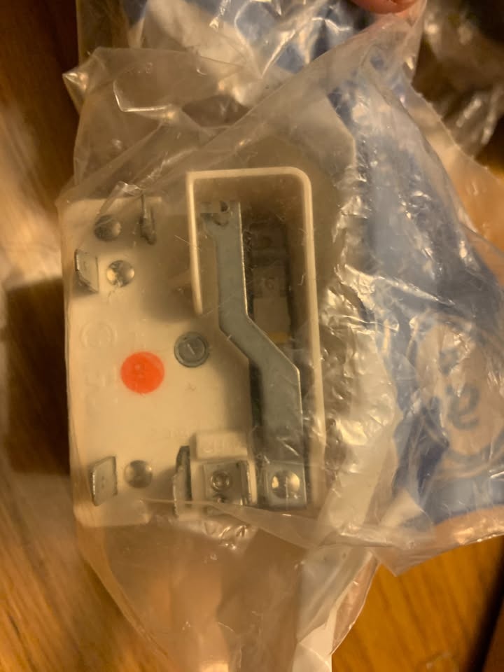 GE Range Infinite Switch Control WB24T10024 - photo 3