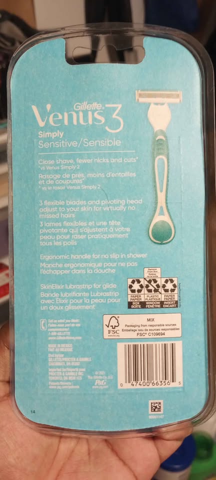Venus Simply Sensitive 3-blade Razors - photo 2