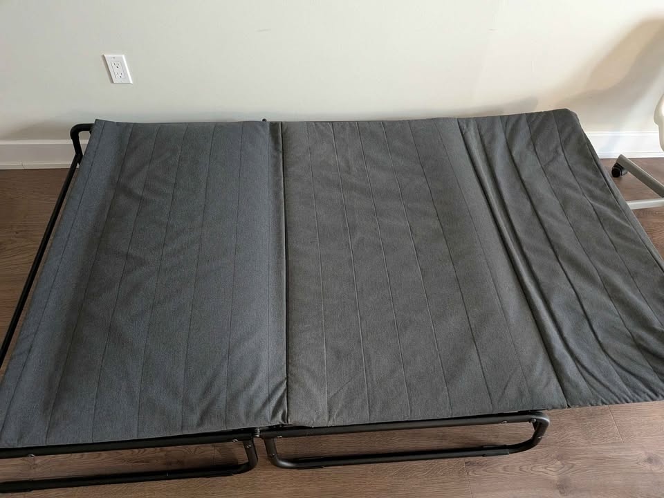 Sofa-bed Ikea futon - photo 3
