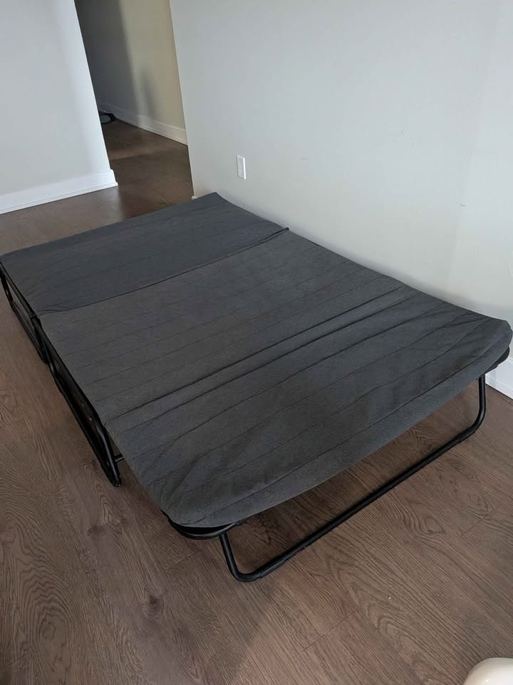 Sofa-bed Ikea futon - photo 5
