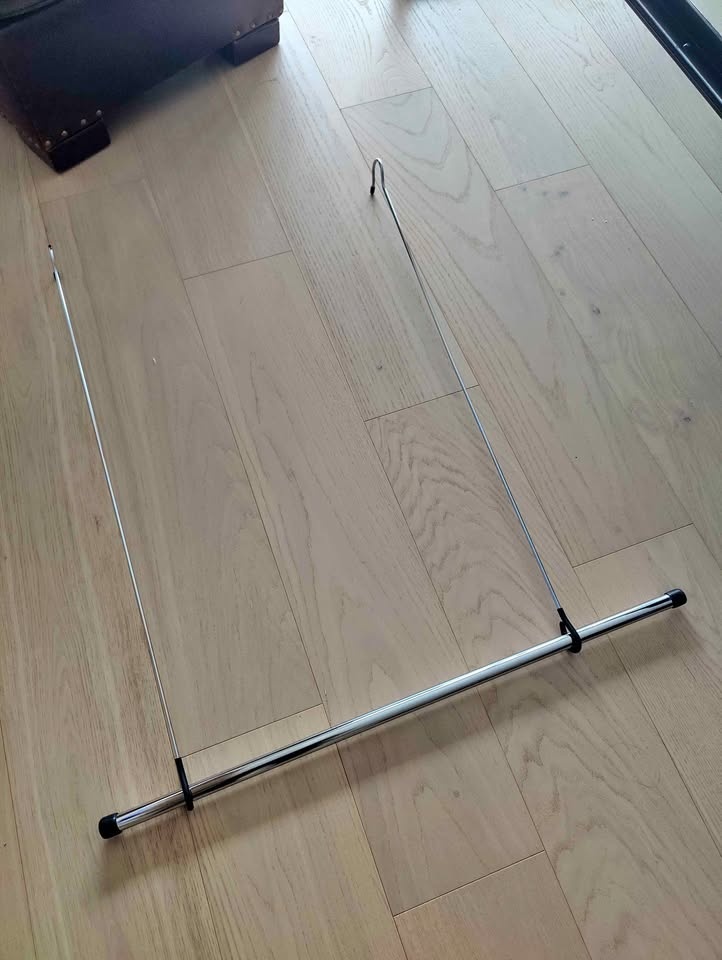 Closet rod extended