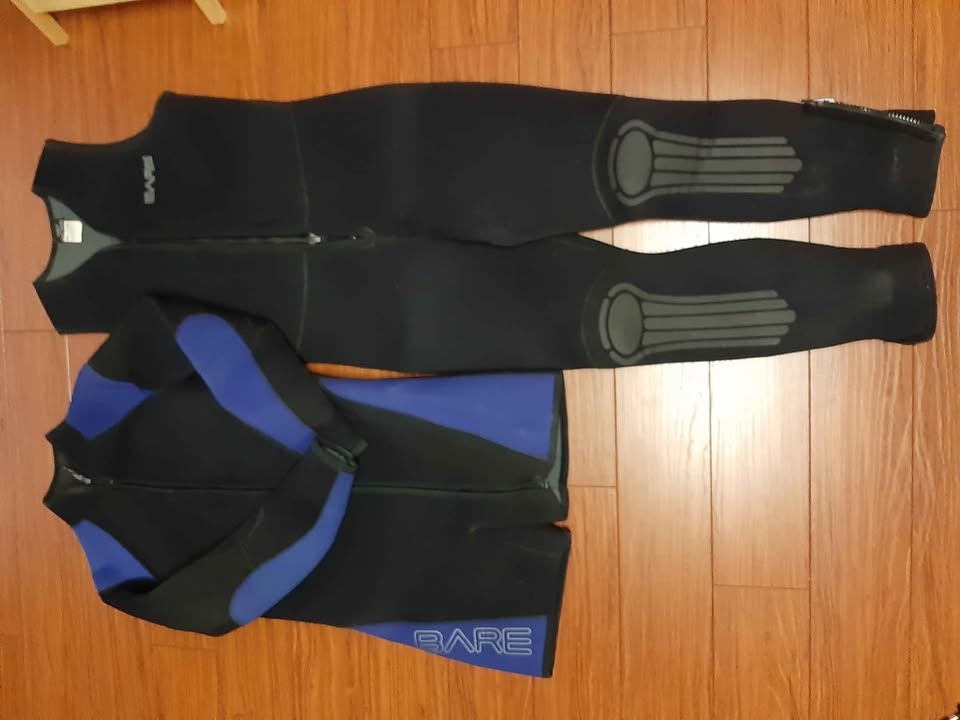 Mens Large full body color water wetsuit