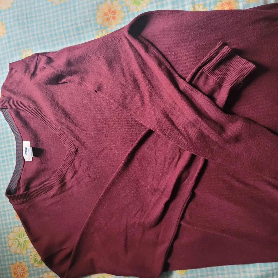 Maroon sweater - photo 2