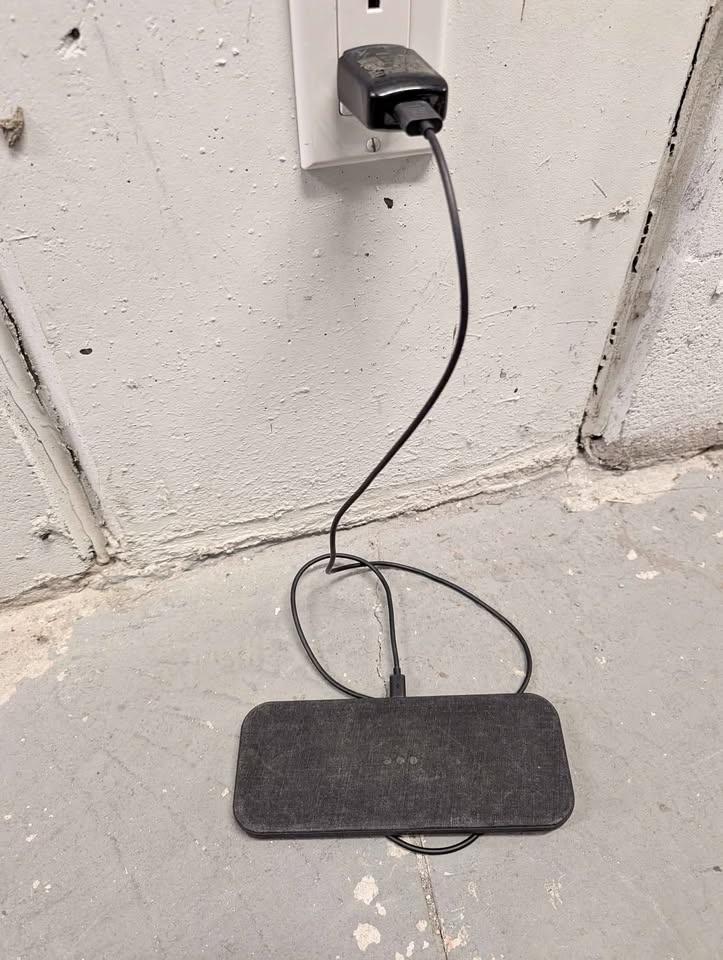 Courant Catch:2 Wireless Charging Pad