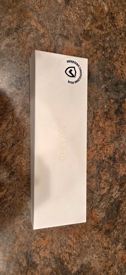 Apple Watch 9 GPS + Cellular 45mm (starlight)