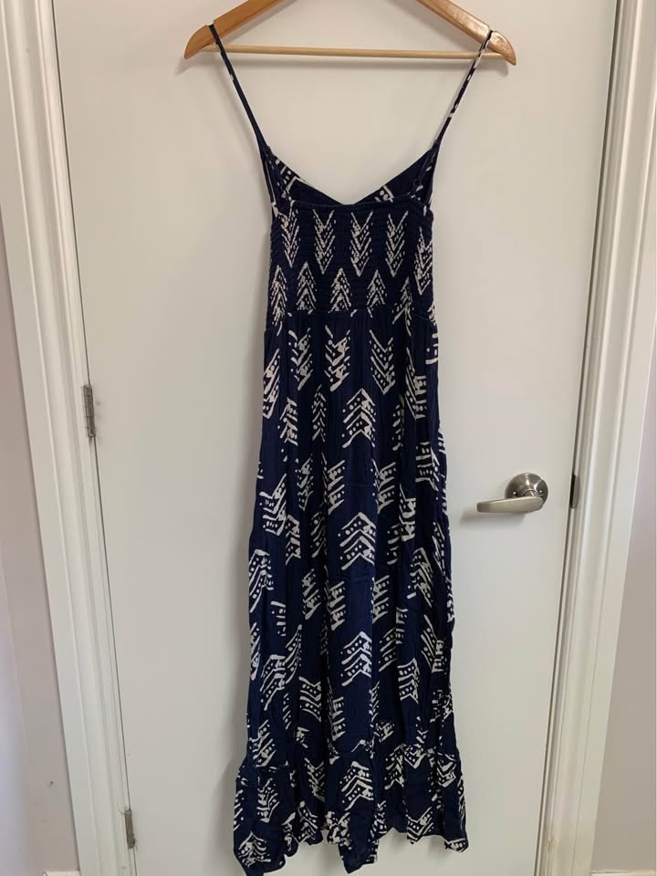 Aerie Maxi Dress with front cut-out - Size S/Small - photo 3