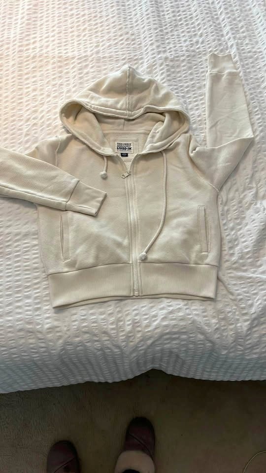 AE hoodie size Small
