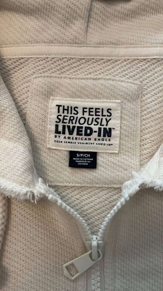 AE hoodie size Small - photo 2