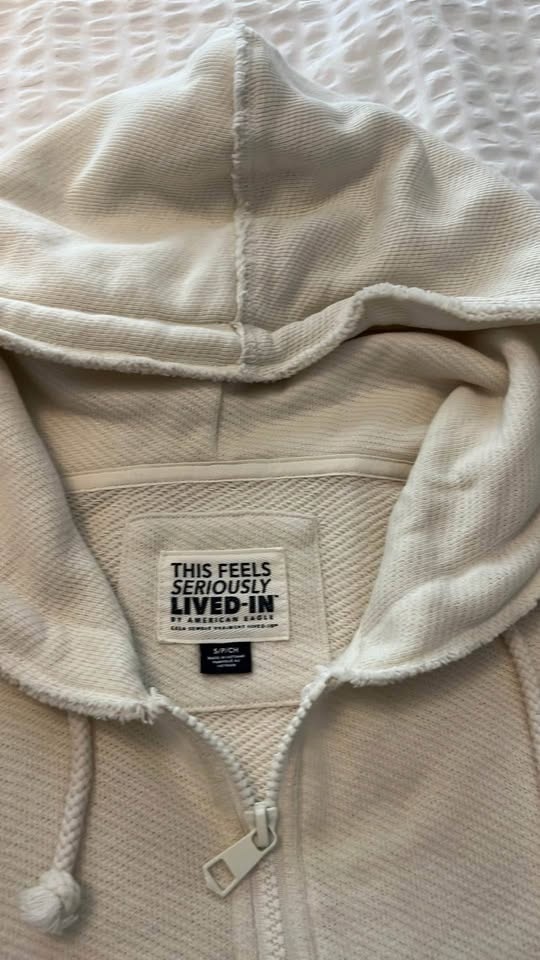 AE hoodie size Small - photo 5