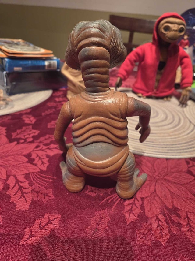 Vintage E.T. Figure - photo 2