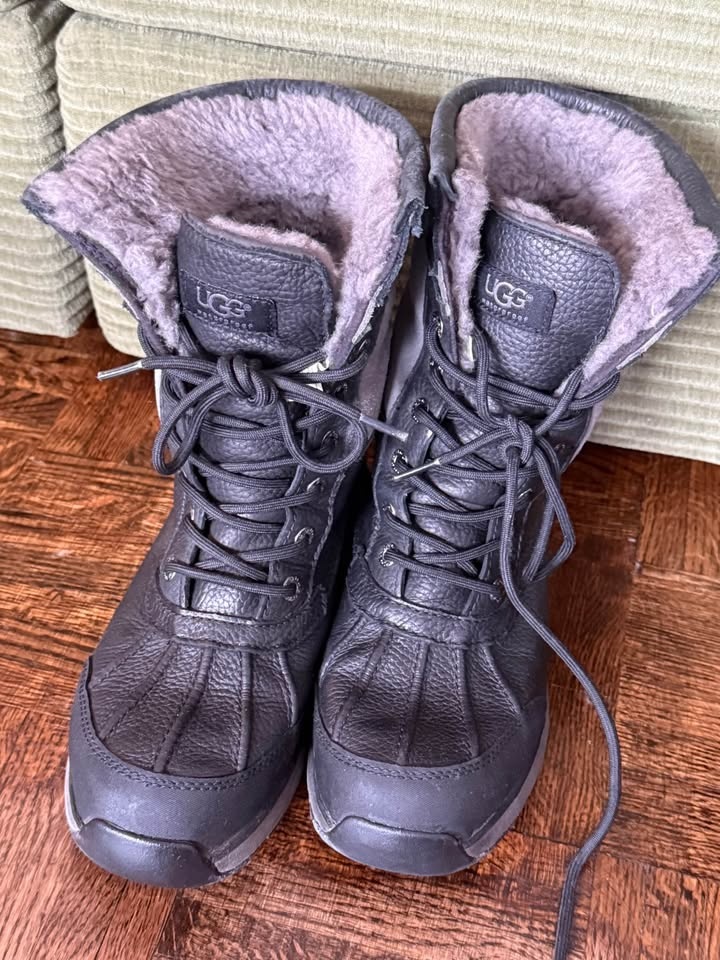 Ugg waterproof winter boots 7.5 - photo 3