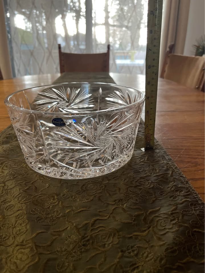 ✨ Genuine Bohemia Crystal Bowl — 8.5” Wide x 4” Tall ✨ - photo 5
