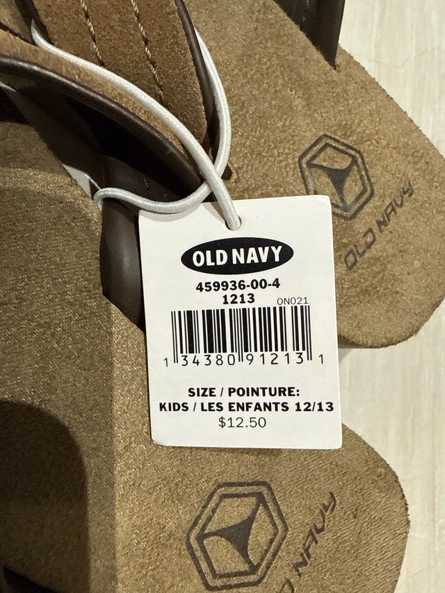 Old Navy Flip Flops - NEW - photo 3