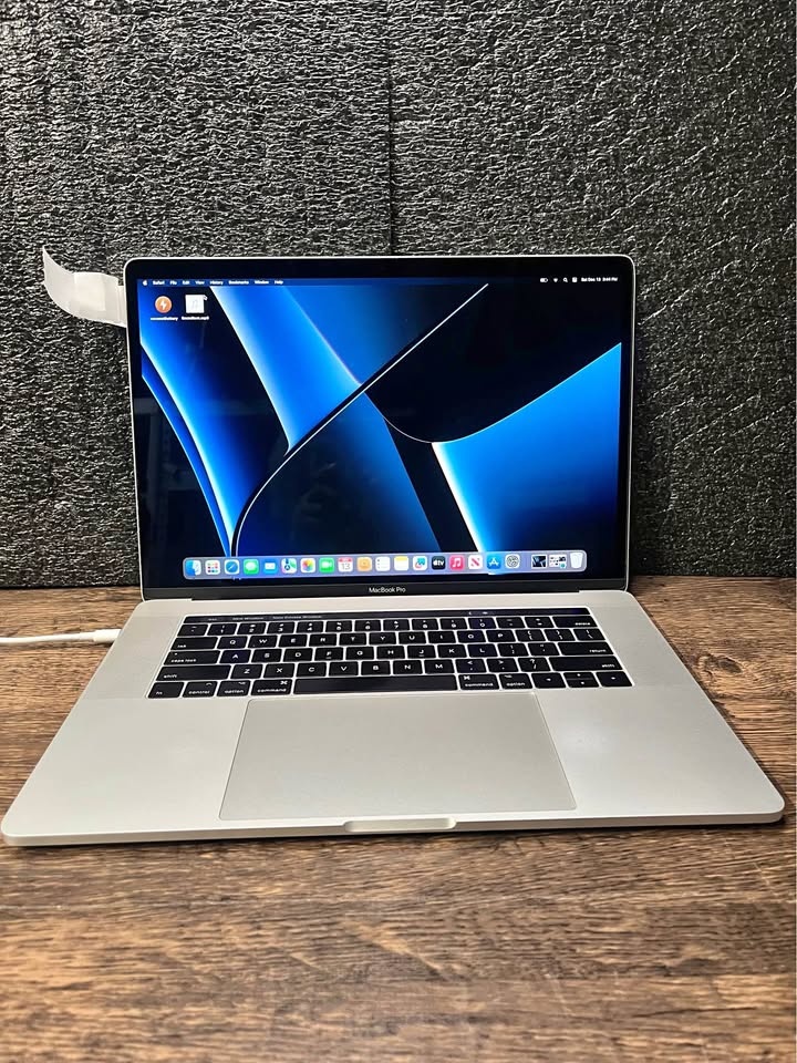 Macbook Pro 15” Touchbar