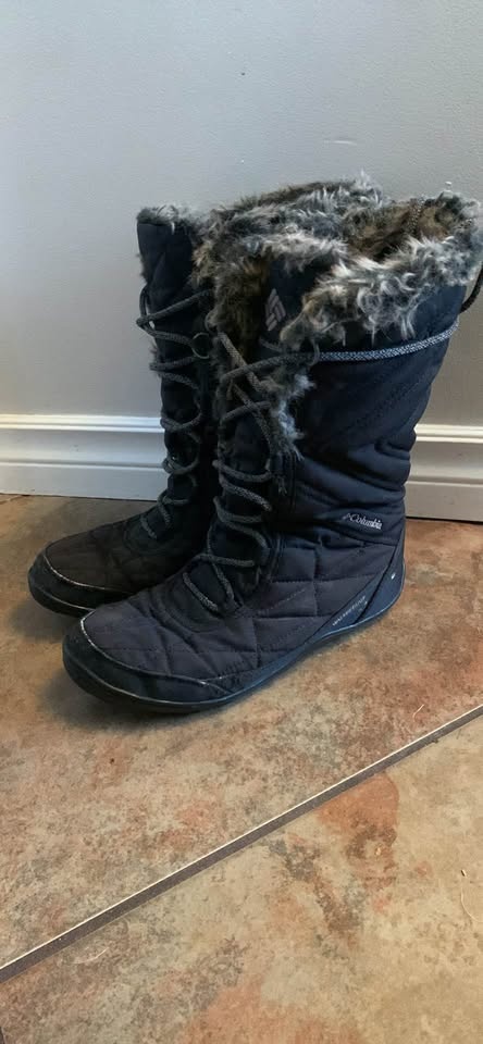 Columbia Winter Boots Women’s 6.5 - photo 2