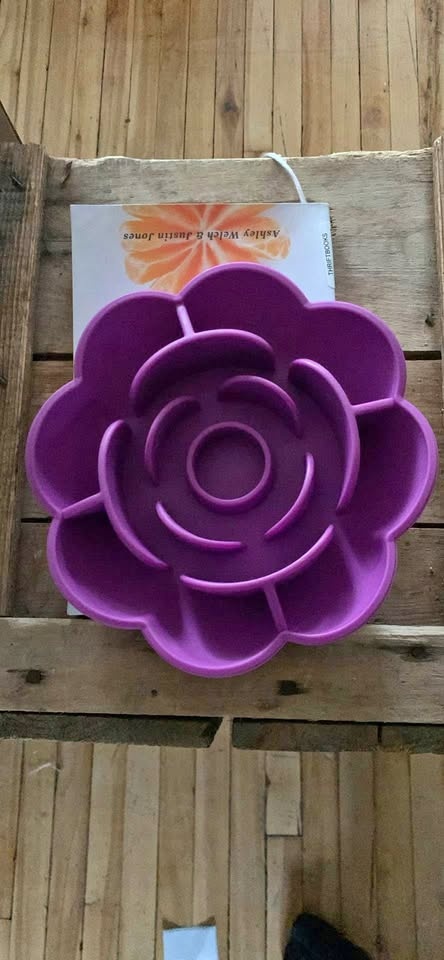 Dog Slow / Puzzle Feeder purple silicone