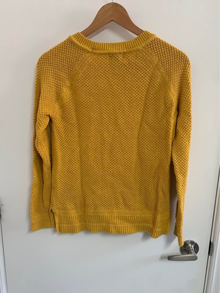 Old Navy Sweater - Size S/Small - photo 2