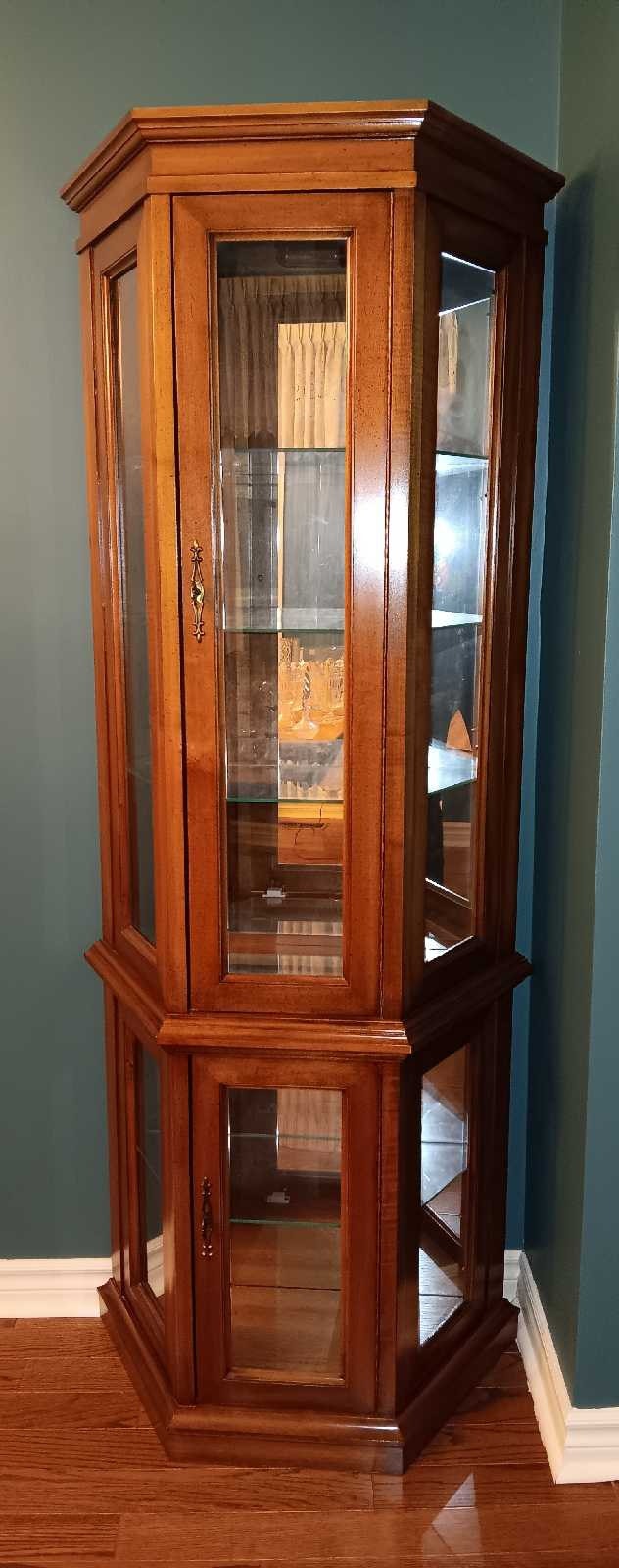 Curio cabinet