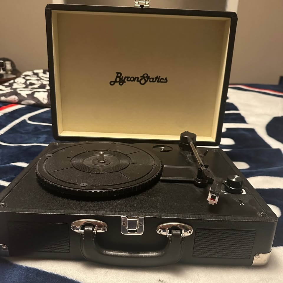 Byron Statics KTS-601 Record Player - photo 2