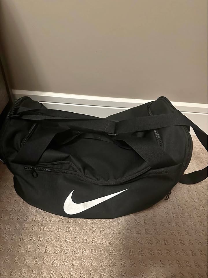 Nike Medium Duffel Bag