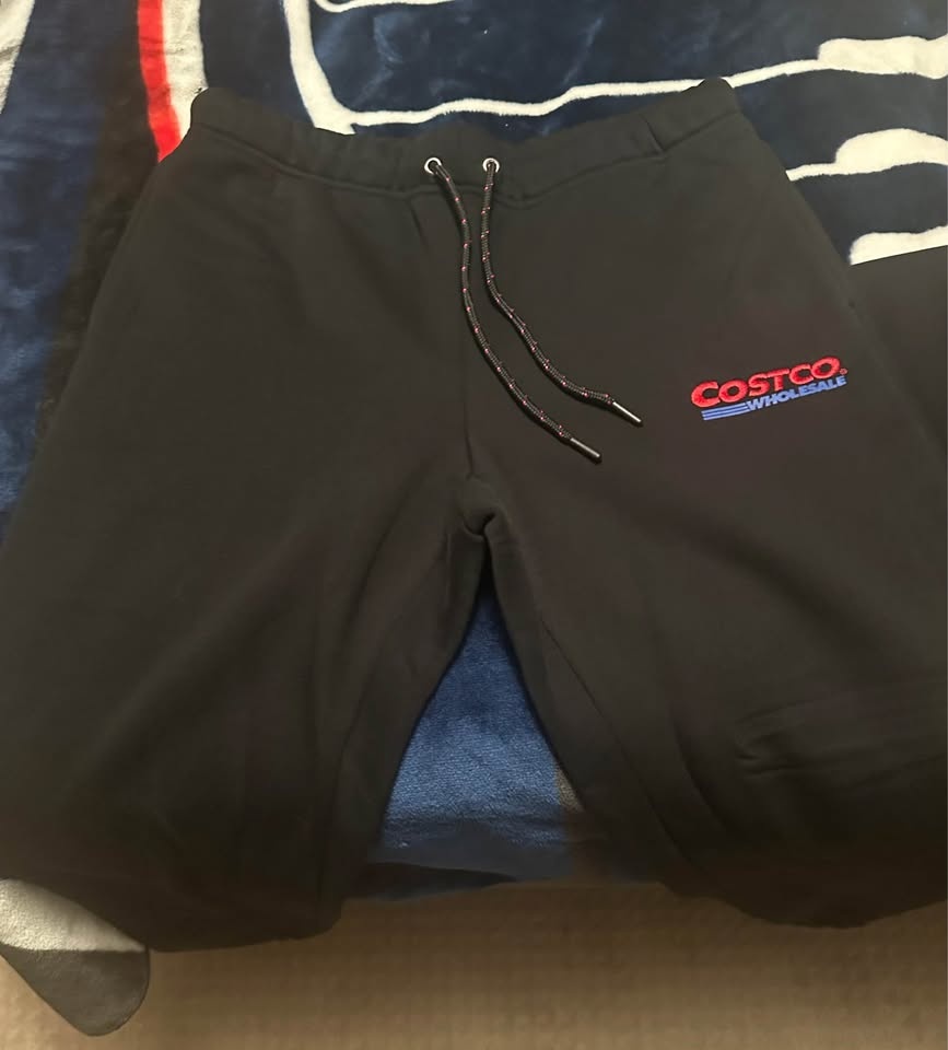 Costco hoodie/sweats never worn before - photo 5