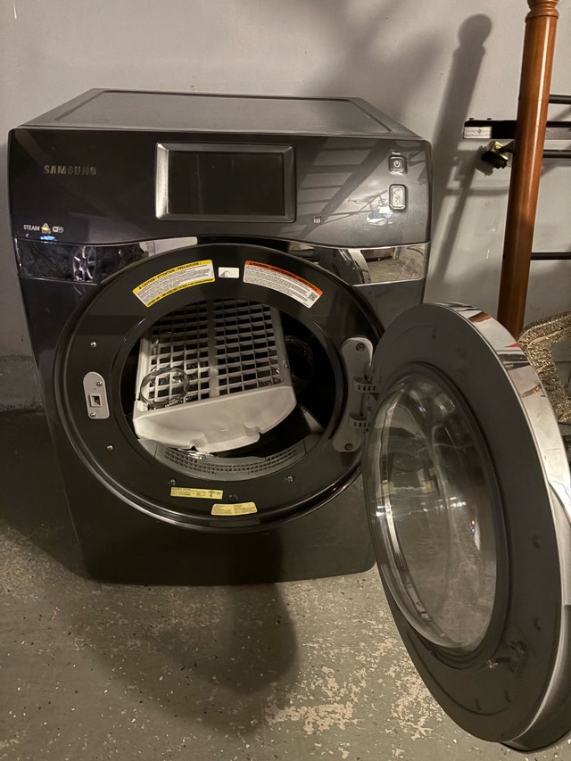 Samsung Dryer - photo 2