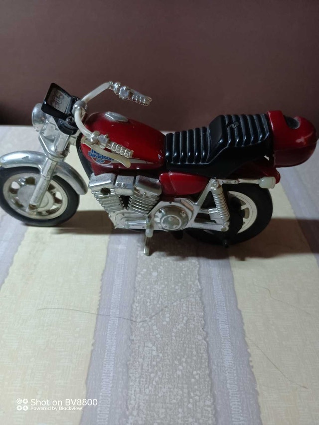 Harley Davidson Toy Motorcycle - photo 2