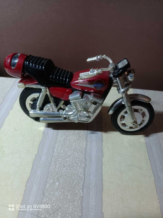 Harley Davidson Toy Motorcycle - photo 4