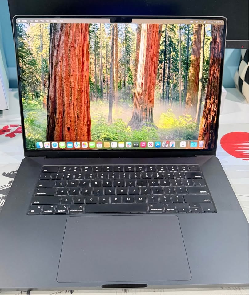 MacBook Pro 16” (M3 Pro) – 36GB RAM – 512GB SSD - photo 3