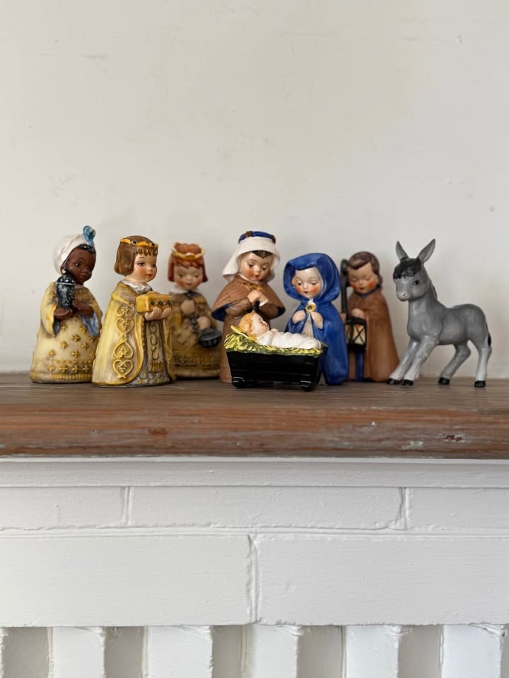 RARE Goebel Nativity Set by Janet Robson (8 Pcs) TMK-3