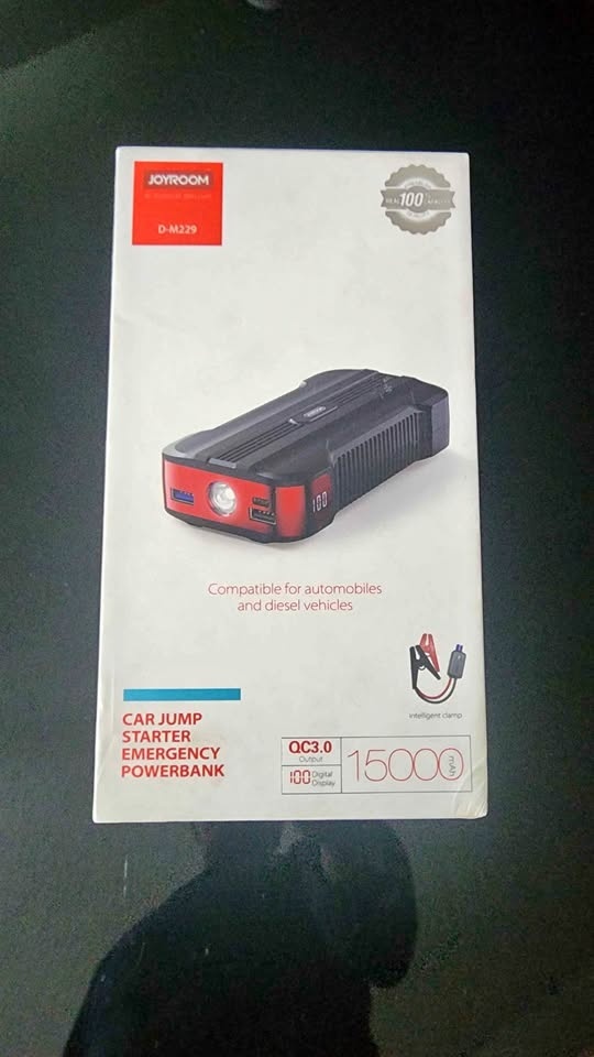 Car jump starter