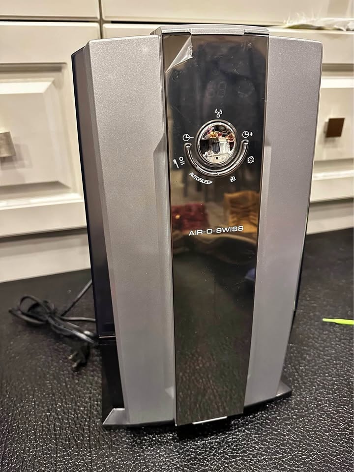 Air O Swiss Humidifier *MARKHAM*