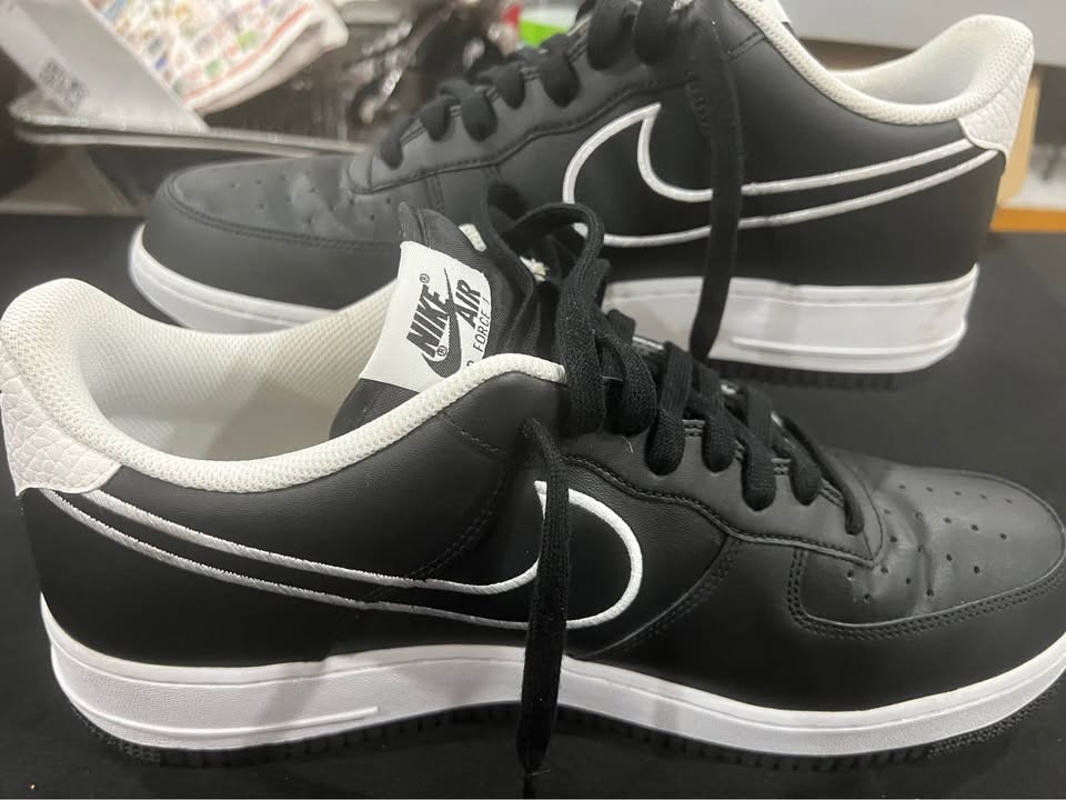 Nike Air Force 1 07 LTHR Black White Size 13 - photo 3