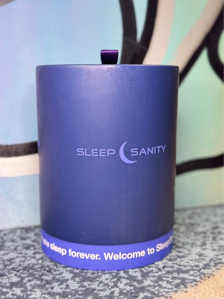 😴 ($240 Retail!)BRAND NEW Sleep Sanity Sleep Mask & Case - photo 3