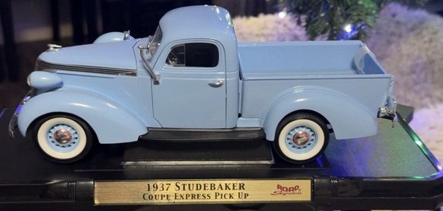 1937 Studebaker Coupe Express Pick Up Deluxe Edition