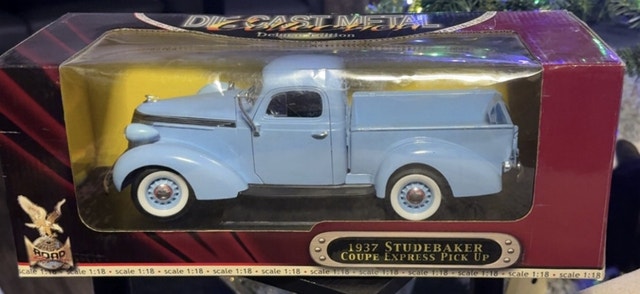 1937 Studebaker Coupe Express Pick Up Deluxe Edition - photo 2
