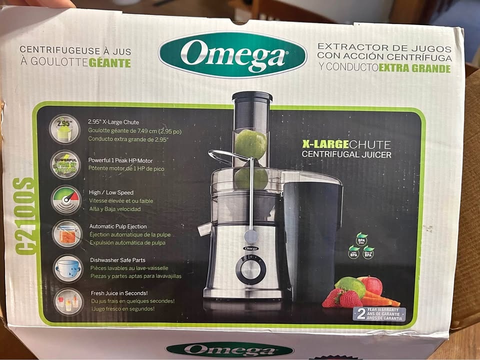 Omega Juicer Machine