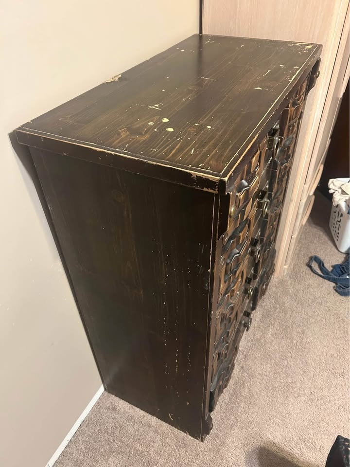 Older Antique dresser - photo 2