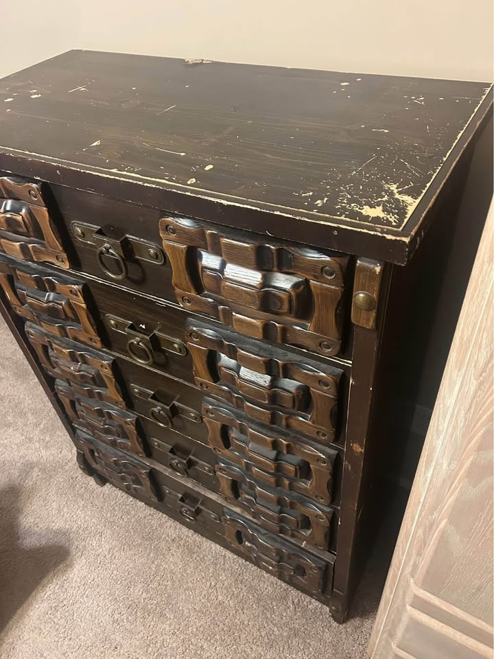 Older Antique dresser - photo 3