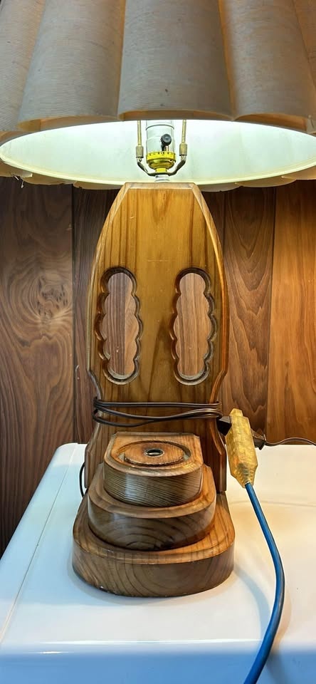 Antique wooden based lamps - photo 2