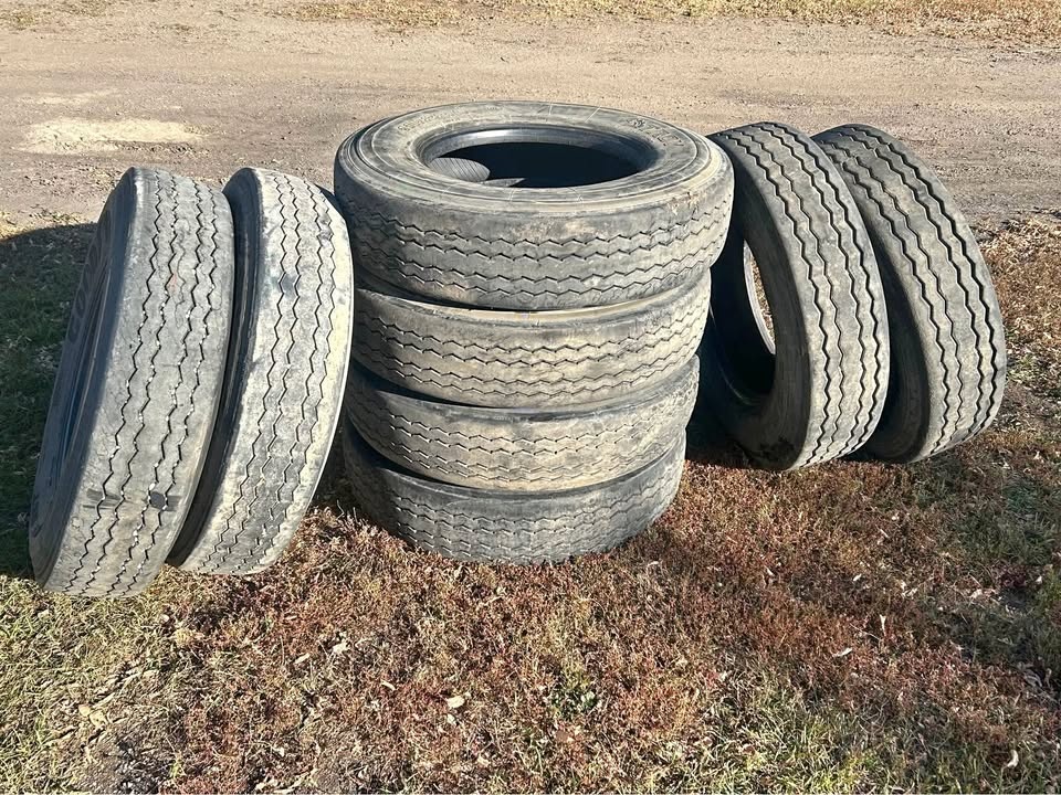 11-22.5 trailer tires for sale