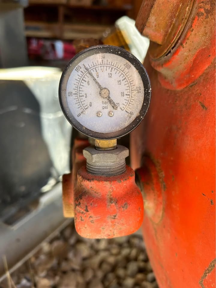120gal air compressor - photo 3