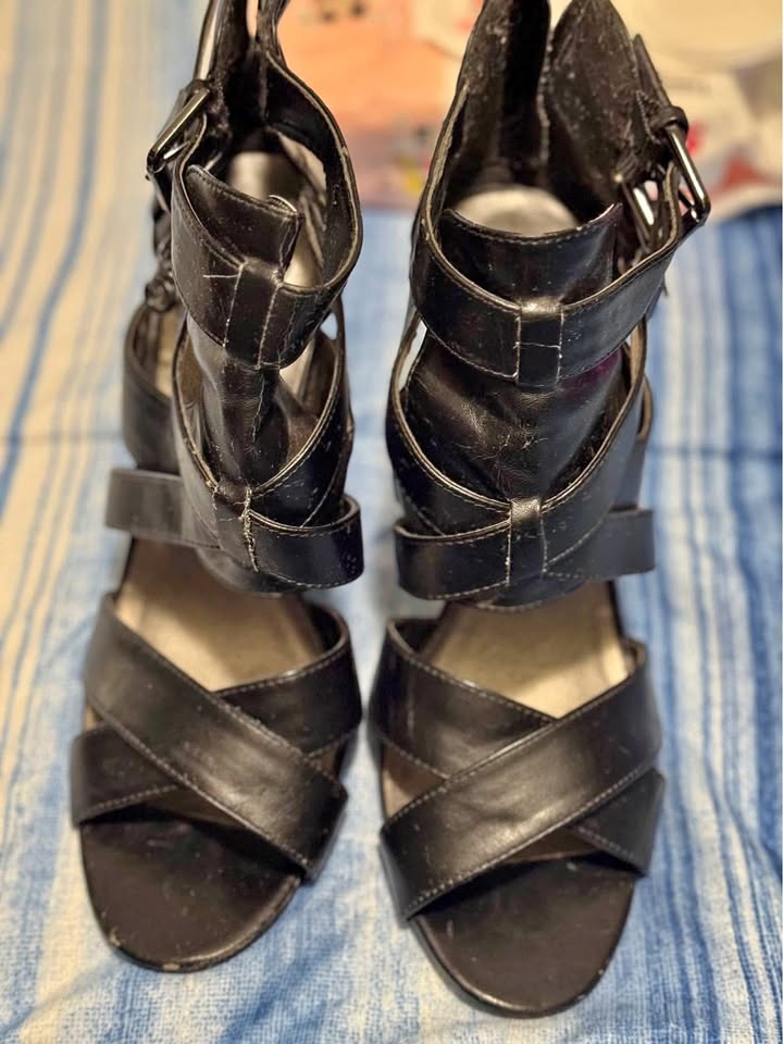 guess high heels