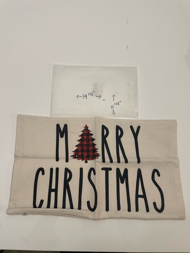 Brand New Christmas Decor Bundle - Hand Towels & Pillow Covers - photo 3