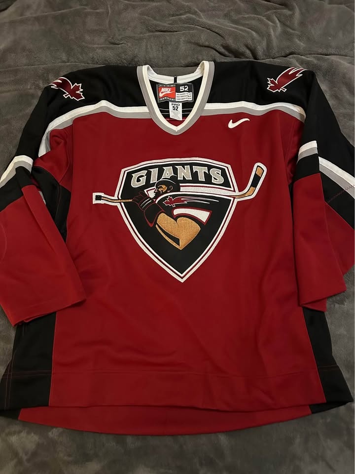 Vancouver Giants Nike Pro-Cut Jersey – Size 52 – Early 2000s - M